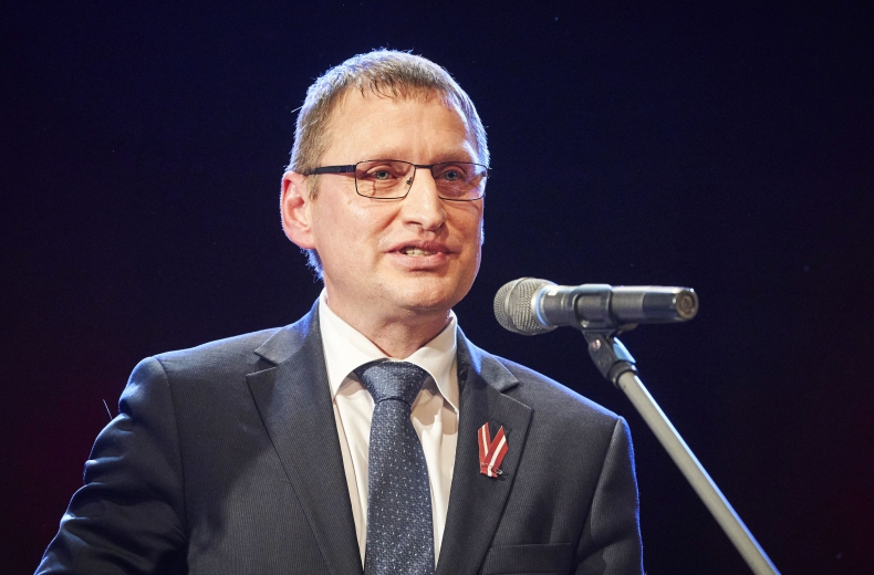 Jānis Kloviņš in the broadcast “Monopols”